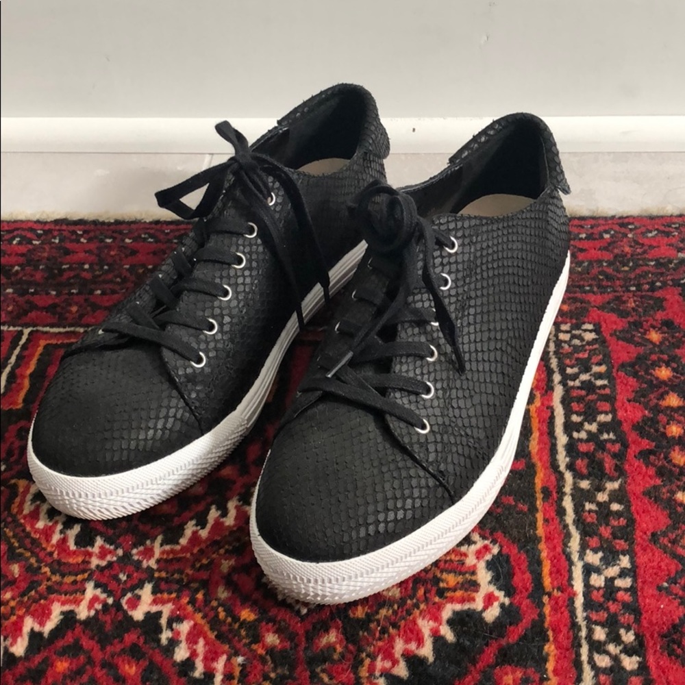Nine West black sneakers